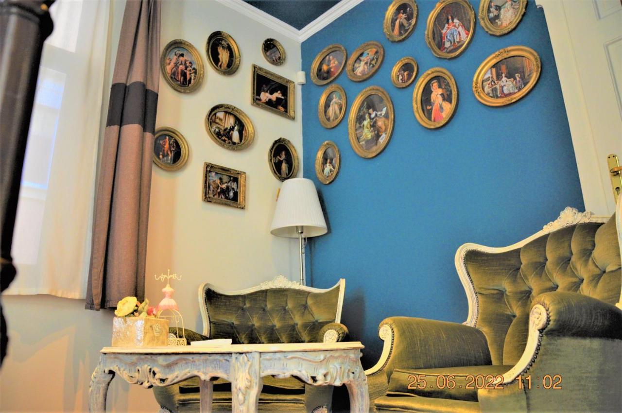 Social Guest House София Экстерьер фото