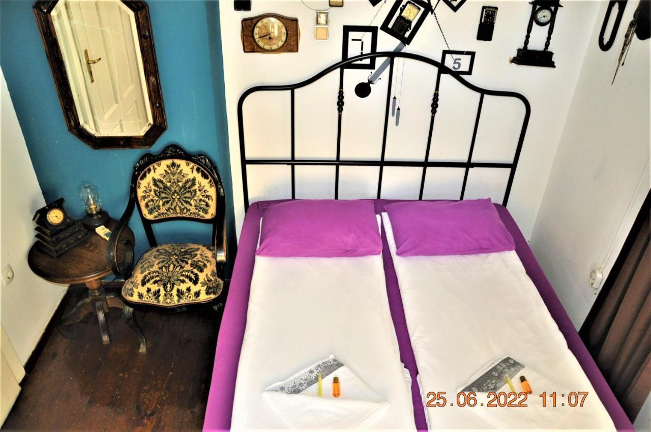 Social Guest House София Экстерьер фото