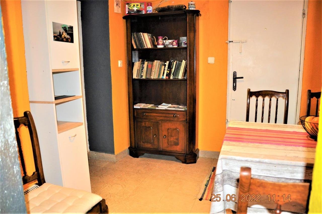 Social Guest House София Экстерьер фото