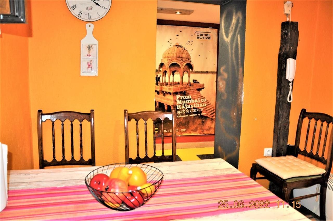Social Guest House София Экстерьер фото