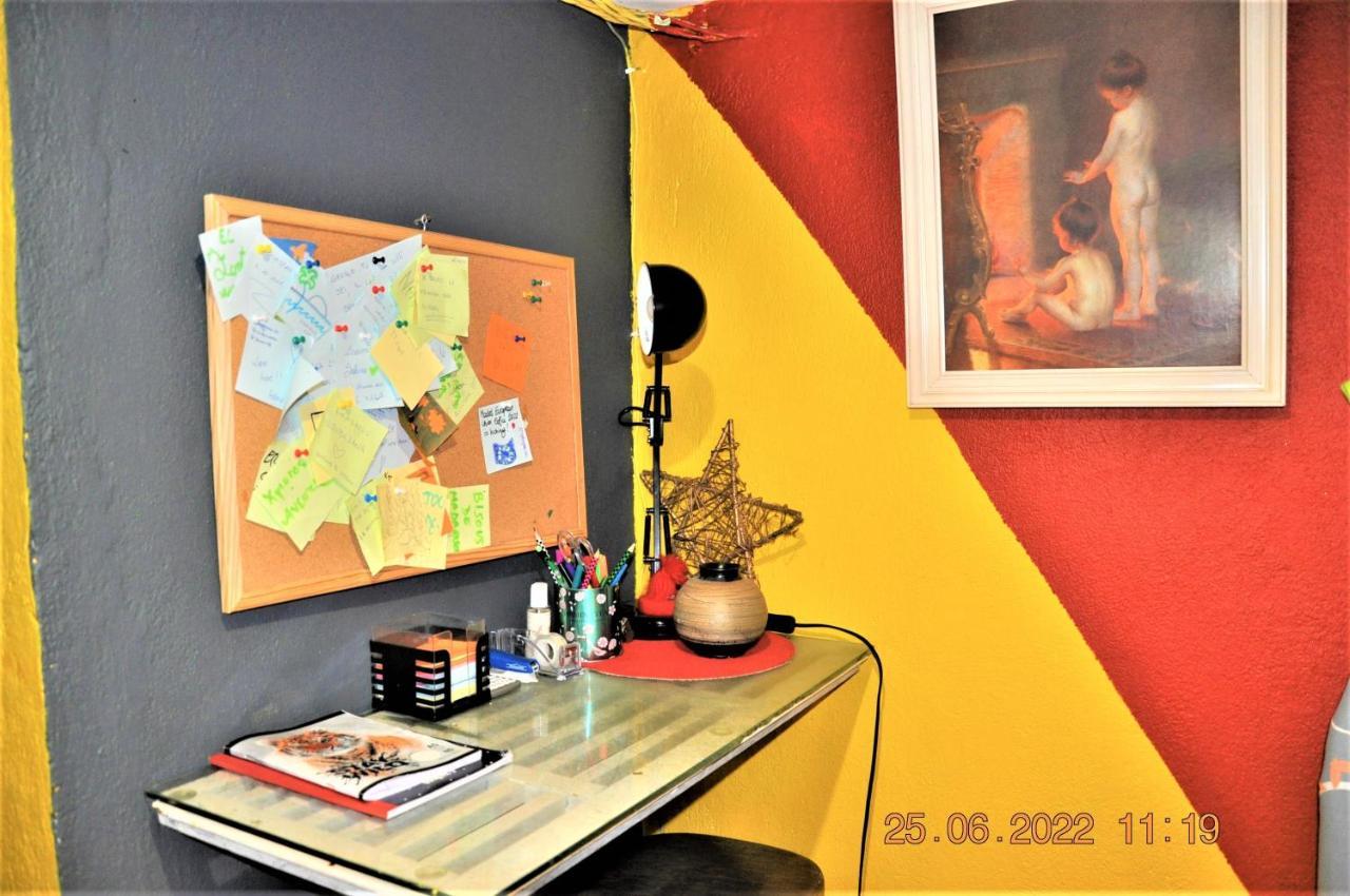 Social Guest House София Экстерьер фото
